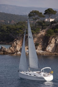 images/yachtbilder/bavaria/Cruiser%2032/klein-cruiser32-ex-07.jpg