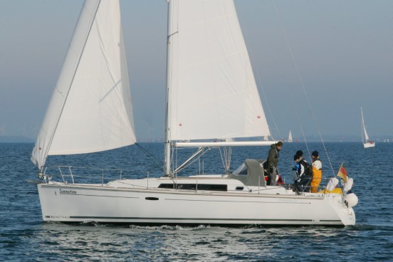 Oceanis 37