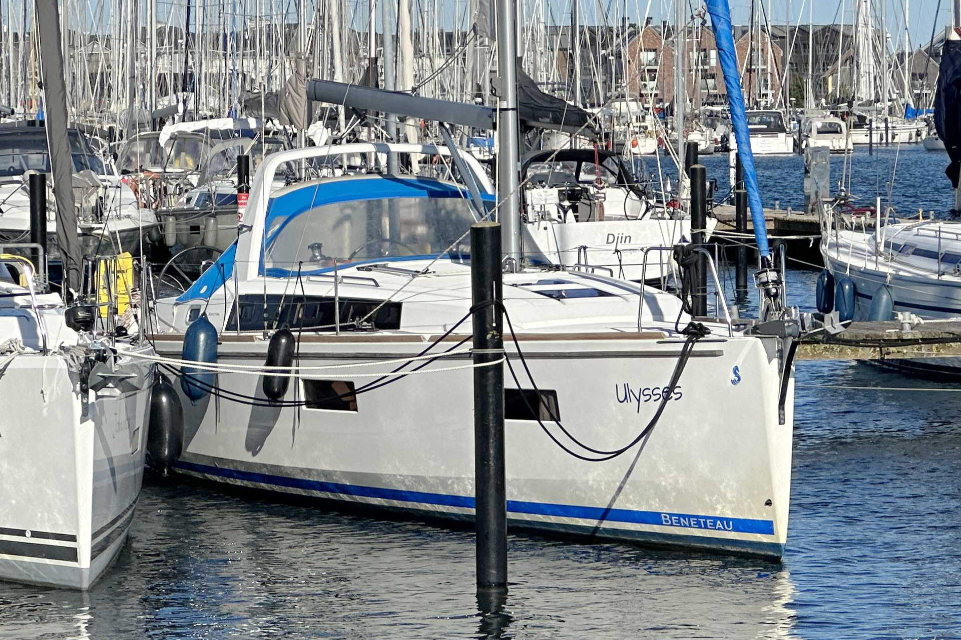 Oceanis 38