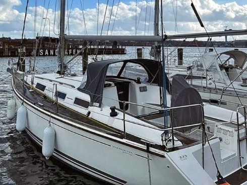 images/yachtbilder/dufour/Dufour%20325%20Grand%20Large/klein-Dufour%20325%20Grand%20Large-8.jpg