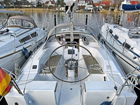 images/yachtbilder/hanse/Hanse%20325/klein-hanse-325-8.jpg