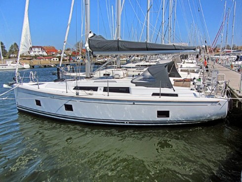 Hanse 418