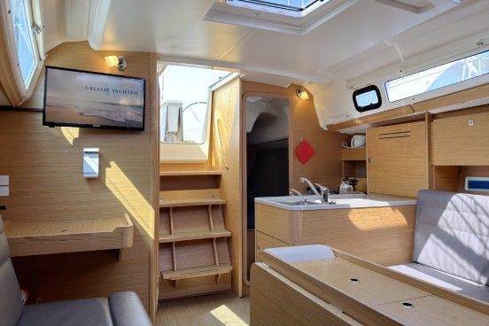 images/yachtbilder/dufour/Dufour 310 GL/klein-dufour-310-gl-innenaufnahme-02.jpg
