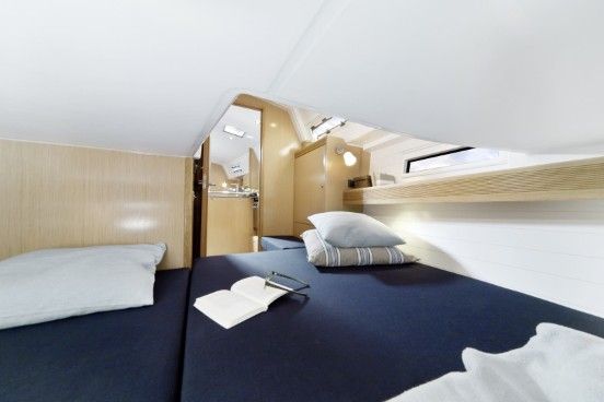 images/yachtbilder/bavaria/Cruiser 36/klein-cruiser36-in-2k-07.jpg