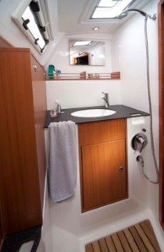 images/yachtbilder/bavaria/Cruiser 36/klein-cruiser36-in-09.JPG