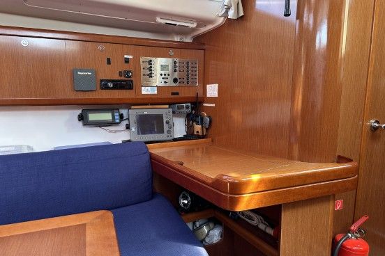 images/yachtbilder/beneteau/Oceanis 43/klein-oceanis-43-innenaufnahme-09.jpg