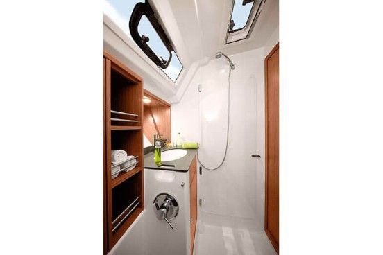 images/yachtbilder/bavaria/Cruiser 41/klein-cruiser-41-in-08.jpg