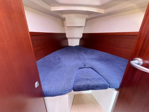 images/yachtbilder/hanse/Hanse 320/klein-hanse-320-innenaufnahme-03.jpg