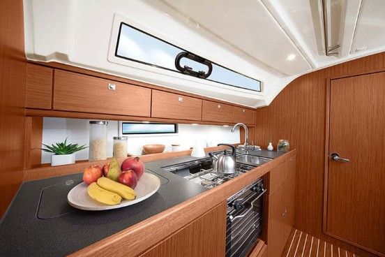 images/yachtbilder/bavaria/Cruiser 41/klein-cruiser-41-in-12.jpg