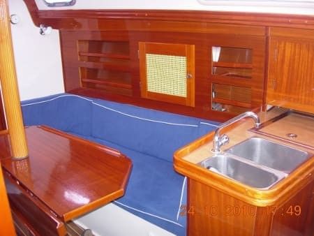 images/yachtbilder/hanse/Hanse 311/klein-segelyacht_hanse_311_salon.jpg