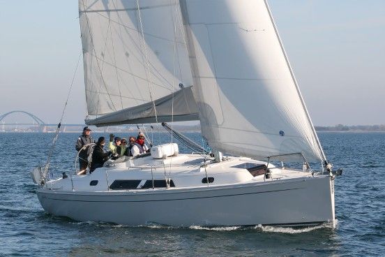 images/yachtbilder/hanse/Hanse 370/klein-hanse-370-aussenaufnahme-05.jpg