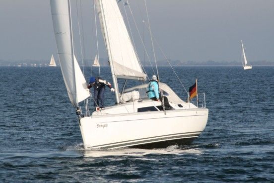 images/yachtbilder/hanse/Hanse 320/klein-hanse-320-aussenaufnahme-04.jpg