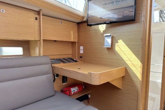 images/yachtbilder/dufour/Dufour 310 GL/klein-dufour-310-gl-innenaufnahme-06.jpg