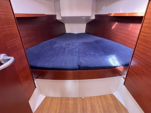 images/yachtbilder/hanse/Hanse 370/klein-hanse-370-innenaufnahme-03.jpg