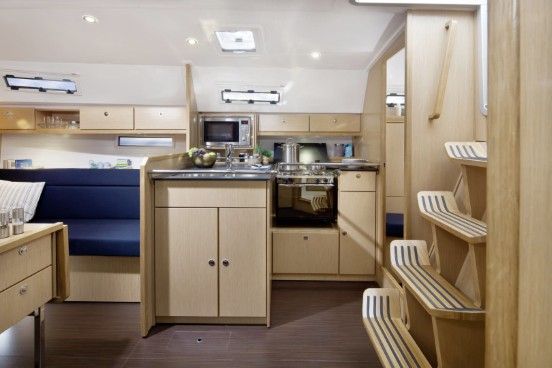 images/yachtbilder/bavaria/Cruiser 36/klein-cruiser36-in-2k-03.jpg