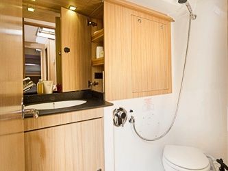 Bavaria C55 Bad